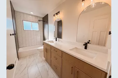 247 W 1925 N, Layton, UT 84041 - Photo 7