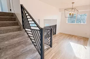 247 W 1925 N, Layton, UT 84041 - Photo 3