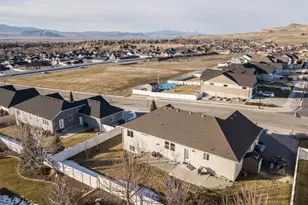 1092 E 300 S, Smithfield, UT 84335 - Photo 23