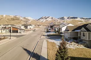 1092 E 300 S, Smithfield, UT 84335 - Photo 19