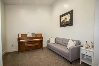 1092 E 300 S, Smithfield, UT 84335 - Photo 5