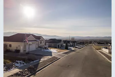 1092 E 300 S, Smithfield, UT 84335 - Photo 21