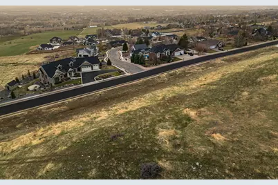 2738 N Canyon Dr, North Logan, UT 84341 - Photo 9