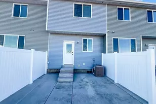 522 W 2000 S, Vernal, UT 84078 - Photo 3