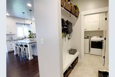 991 E 300 S, Smithfield, UT 84335 - Photo 17