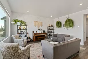 242 N Mandalyn Way E, Saratoga Springs, UT 84045 - Photo 3