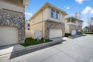 7819 S Spruce Tree Ln, Sandy, UT 84094 - Photo 3