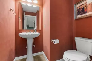 7819 S Spruce Tree Ln, Sandy, UT 84094 - Photo 9