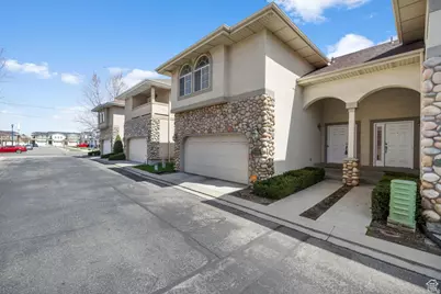 7819 S Spruce Tree Ln, Sandy, UT 84094 - Photo 37