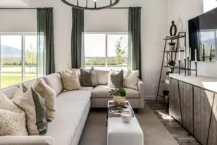 2035 E Porcupine Dr S, Eagle Mountain, UT 84005 - Photo 3