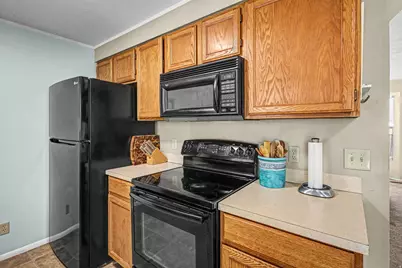 948 S 250 E, Layton, UT 84041 - Photo 7