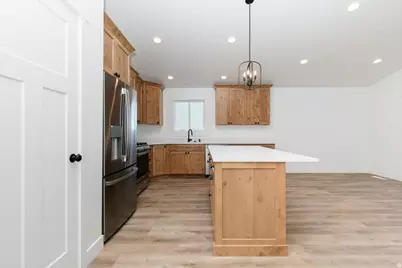 242 N 300 W, Preston, ID 83263 - Photo 5