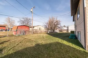 1876 W 2400 S, Syracuse, UT 84075 - Photo 31