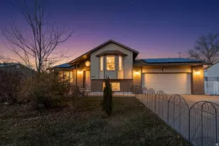 1876 W 2400 S, Syracuse, UT 84075 - Photo 3