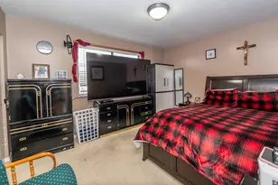 1876 W 2400 S, Syracuse, UT 84075 - Photo 9