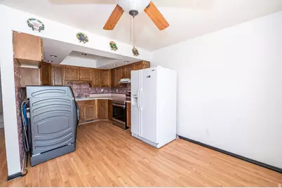 1876 W 2400 S, Syracuse, UT 84075 - Photo 17