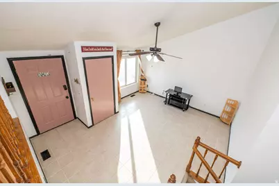 1876 W 2400 S, Syracuse, UT 84075 - Photo 7