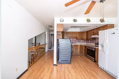 1876 W 2400 S, Syracuse, UT 84075 - Photo 17