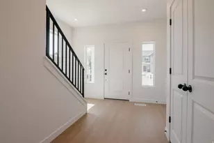 944 W Columbia Ct, Riverdale, UT 84405 - Photo 15