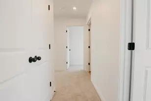 944 W Columbia Ct, Riverdale, UT 84405 - Photo 29