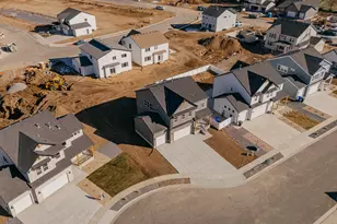 944 W Columbia Ct, Riverdale, UT 84405 - Photo 3