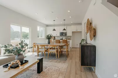 927 W Motor Vu Dr #204, Riverdale, UT 84405 - Photo 7