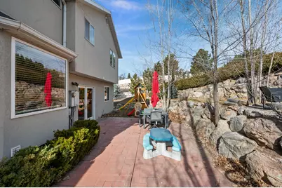 8461 Daneborg Cir, Cottonwood Heights, UT 84121 - Photo 31