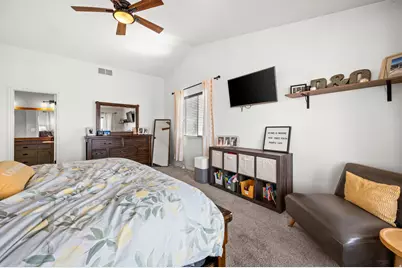 8461 Daneborg Cir, Cottonwood Heights, UT 84121 - Photo 17