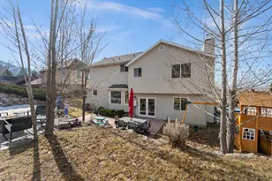 8461 Daneborg Cir, Cottonwood Heights, UT 84121 - Photo 29