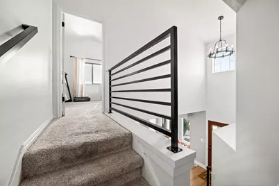 8461 Daneborg Cir, Cottonwood Heights, UT 84121 - Photo 15