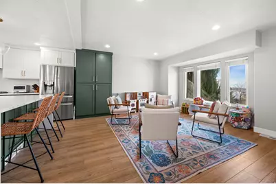 8461 Daneborg Cir, Cottonwood Heights, UT 84121 - Photo 3