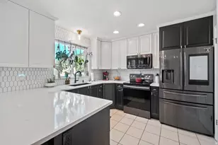 9092 S Enchanted Oak Ln E, Sandy, UT 84094 - Photo 7