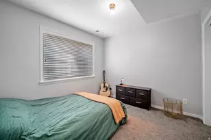 9092 S Enchanted Oak Ln E, Sandy, UT 84094 - Photo 21