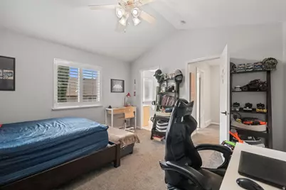 9092 S Enchanted Oak Ln E, Sandy, UT 84094 - Photo 11