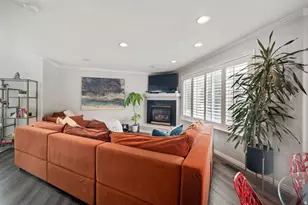 9092 S Enchanted Oak Ln E, Sandy, UT 84094 - Photo 3