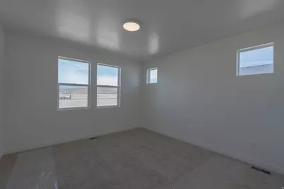 2173 E Granite Ln, Eagle Mountain, UT 84005 - Photo 13