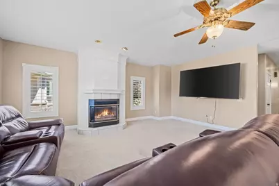 1788 E Seven Oaks Lane Ln, Ogden, UT 84403 - Photo 7