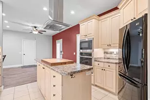 1788 E Seven Oaks Ln Ln, Ogden, UT 84403 - Photo 3
