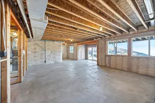 2433 E Springtime Rd, Draper (UT Cnty), UT 84020 - Photo 33