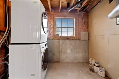 1602 E Sego Lily Dr, Sandy, UT 84092 - Photo 21
