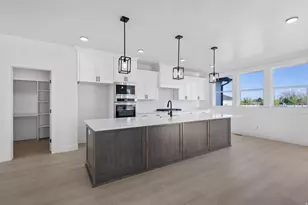 1331 N 1850 W, Clinton, UT 84015 - Photo 3