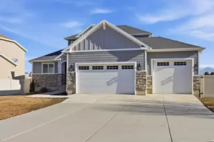 7580 N Evans Dr, Eagle Mountain, UT 84005 - Photo 5