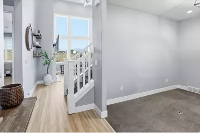 7580 N Evans Dr, Eagle Mountain, UT 84005 - Photo 9