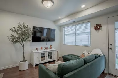 1789 W 5050 S, Roy, UT 84067 - Photo 11