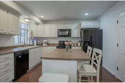 1789 W 5050 S, Roy, UT 84067 - Photo 7