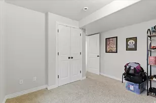 71 W Stauffer Ln, Murray, UT 84107 - Photo 35