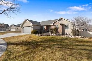 286 W Sky Ct, Saratoga Springs, UT 84045 - Photo 3