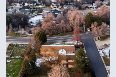 2124 E Cherry Ln, Layton, UT 84040 - Photo 31