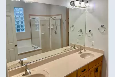 1042 W Hillview Dr, Washington, UT 84780 - Photo 23