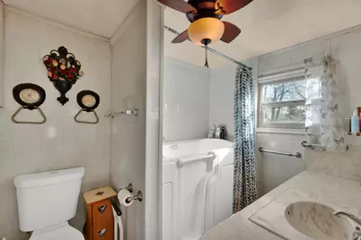 1017 W 300 S, Salt Lake City, UT 84104 - Photo 11